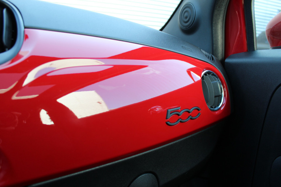Fiat 500 1.0 Hybrid RED | Panoramadak | Special Edition | Navigatie | Cruise Control