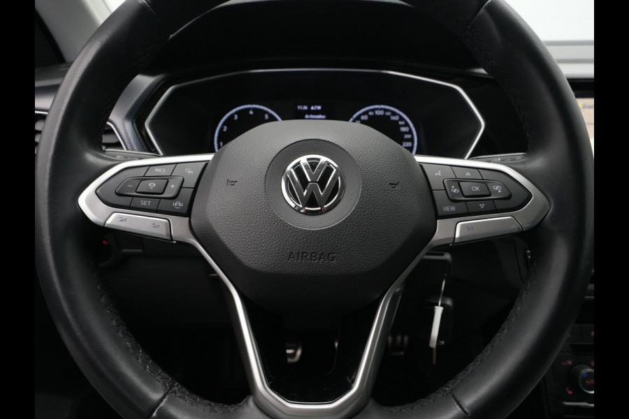 Volkswagen T-Cross 1.0 TSI 115pk R Line United Acc Clima Side Assist Stoelverwarming PDC Camera 159