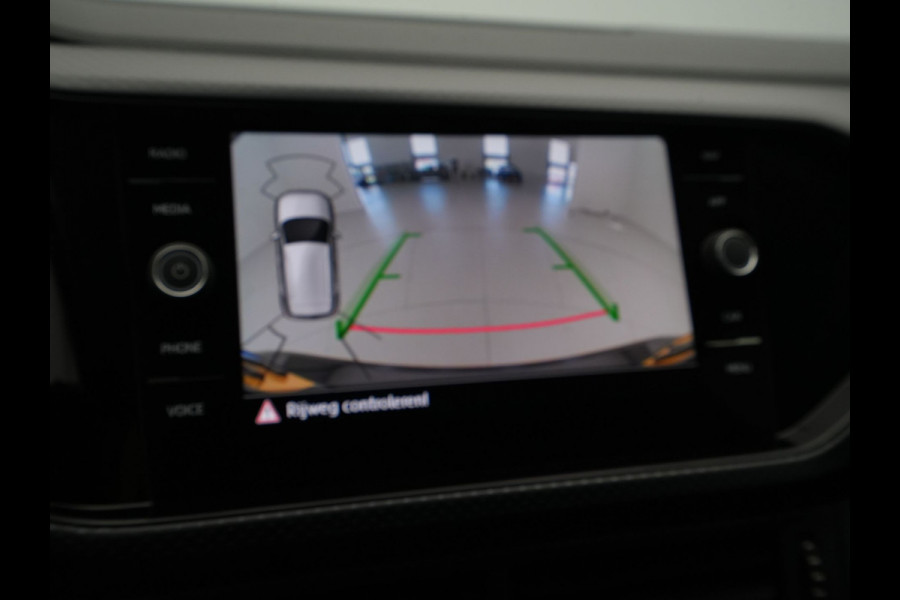 Volkswagen T-Cross 1.0 TSI 115pk R Line United Acc Clima Side Assist Stoelverwarming PDC Camera 159