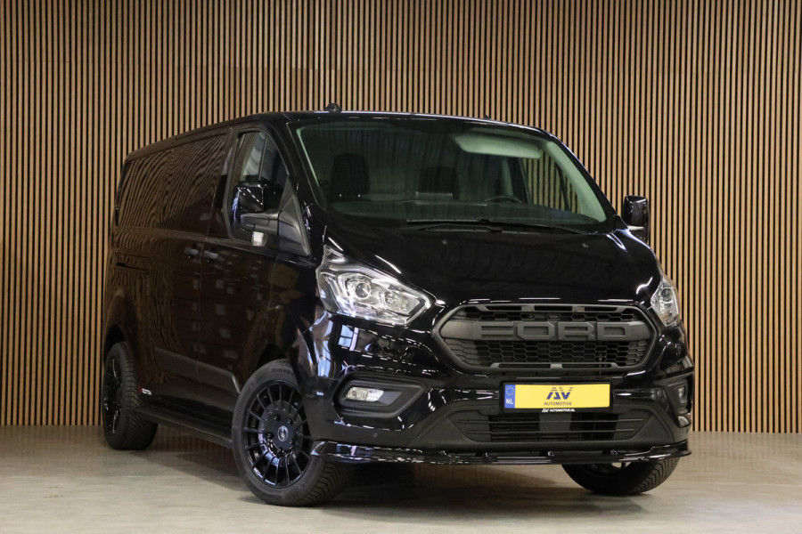 Ford Transit Custom 300 2.0 TDCI L2H1 Raptor Edition | 6.500 KM | BPM VRIJ | CarPlay | Lane Assist | DAB | Cruise control | PDC V+A | 3-Zitter | Betimmering | Nieuwe APK | Fabrieksgarantie