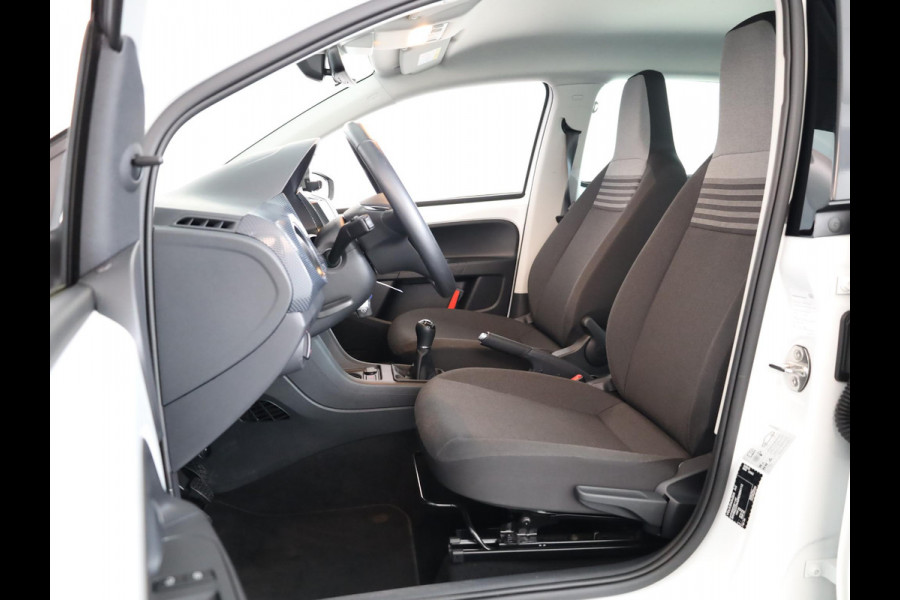 Volkswagen up! 1.0 65 pk | Verlengde garantie | Navigatie via App | Autom. airco | Cruise control | Parkeersensoren achter | Achteruitrijcamera |