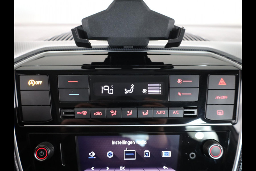 Volkswagen up! 1.0 65 pk | Verlengde garantie | Navigatie via App | Autom. airco | Cruise control | Parkeersensoren achter | Achteruitrijcamera |