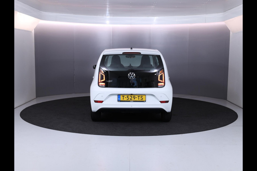 Volkswagen up! 1.0 65 pk | Verlengde garantie | Navigatie via App | Autom. airco | Cruise control | Parkeersensoren achter | Achteruitrijcamera |
