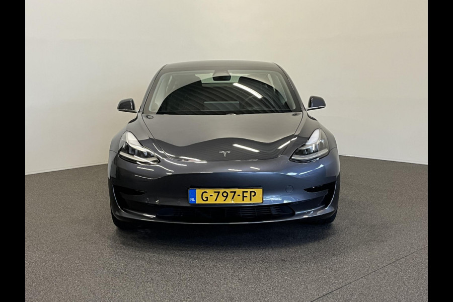 Tesla Model 3 Standard RWD Plus 60 kWh Autopilot Navi Full LED Leder Panoramadak 19" Sport Wheels PDC VA + Camera Slechts 37000 km!