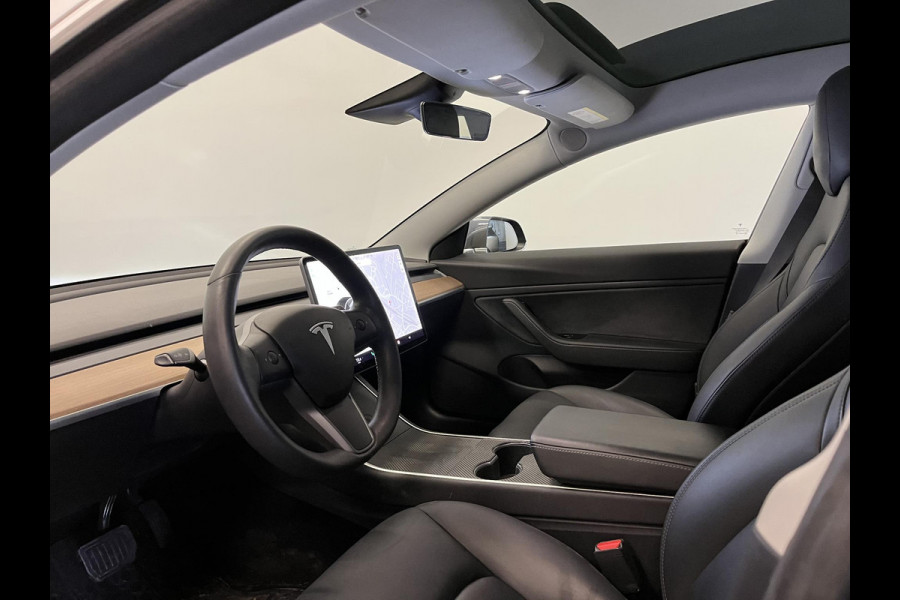 Tesla Model 3 Standard RWD Plus 60 kWh Autopilot Navi Full LED Leder Panoramadak 19" Sport Wheels PDC VA + Camera Slechts 37000 km!