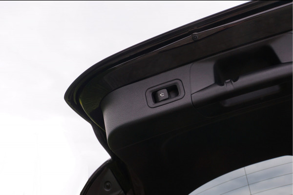 Mercedes-Benz B-Klasse B 250 e AMG line | Keyless Night Trekhaak