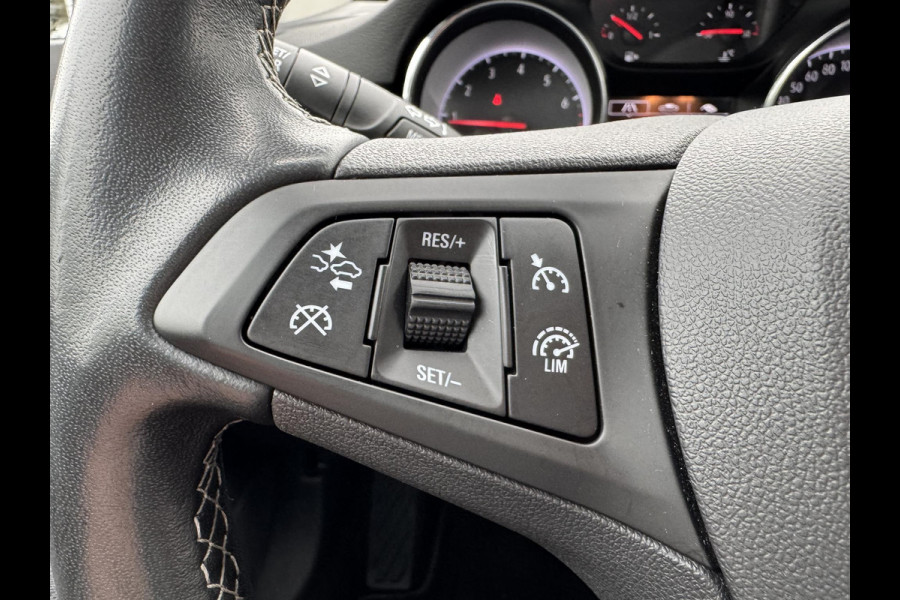 Opel Astra 1.2 Design & Tech 110pk Achteruitrijcamera | Dodehoeksensoren | Lichtmetaal | Navigatie