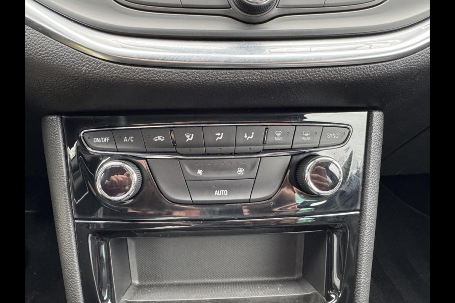 Opel Astra 1.2 Design & Tech 110pk Achteruitrijcamera | Dodehoeksensoren | Lichtmetaal | Navigatie