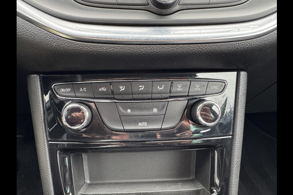 Opel Astra 1.2 Design & Tech 110pk Achteruitrijcamera | Dodehoeksensoren | Lichtmetaal | Navigatie