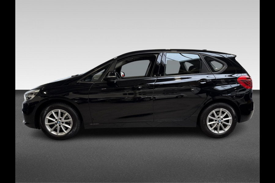 BMW 2 Serie Active Tourer 220i Executive  192PK | trekhaak | 1500kg trekvermogen