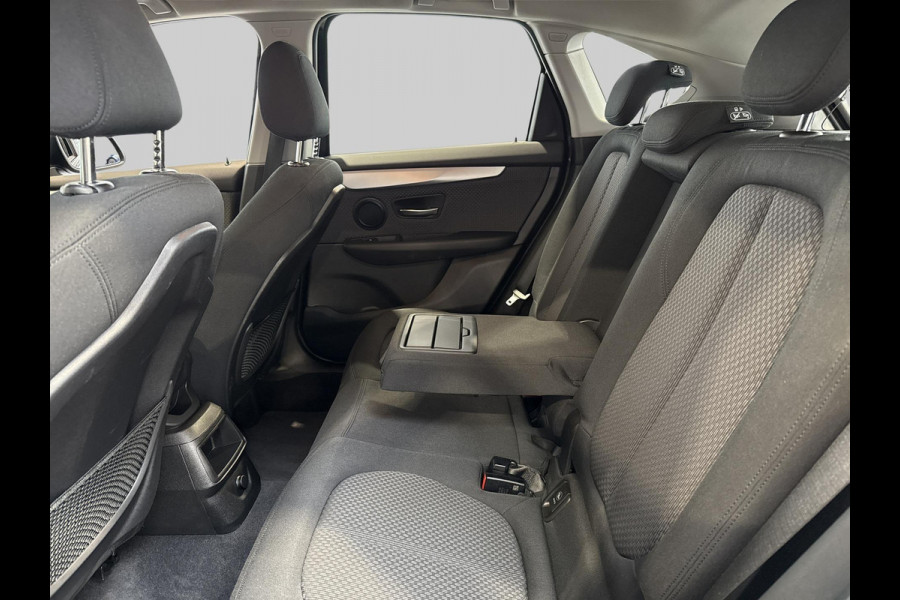 BMW 2 Serie Active Tourer 220i Executive  192PK | trekhaak | 1500kg trekvermogen