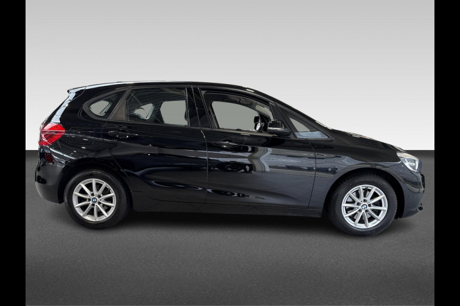 BMW 2 Serie Active Tourer 220i Executive  192PK | trekhaak | 1500kg trekvermogen
