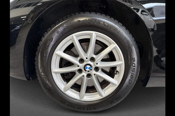 BMW 2 Serie Active Tourer 220i Executive  192PK | trekhaak | 1500kg trekvermogen