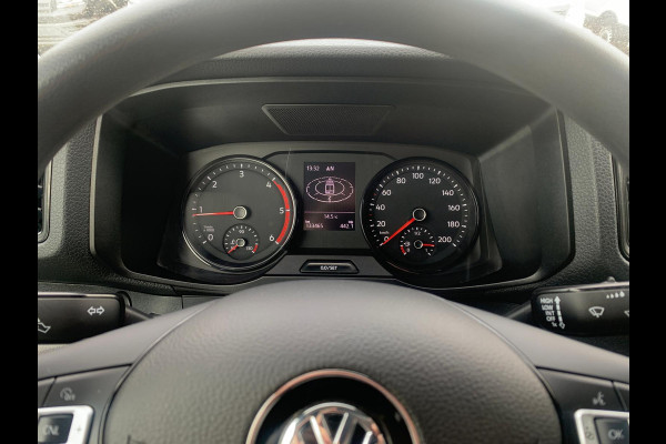 Volkswagen Crafter 35 2.0 3.140 140pkTDI L3H3 RWD Airco Navi 360Sensoren CarPlay Camera Cruise VoorruitVerwarming 12V Dashcam DIN