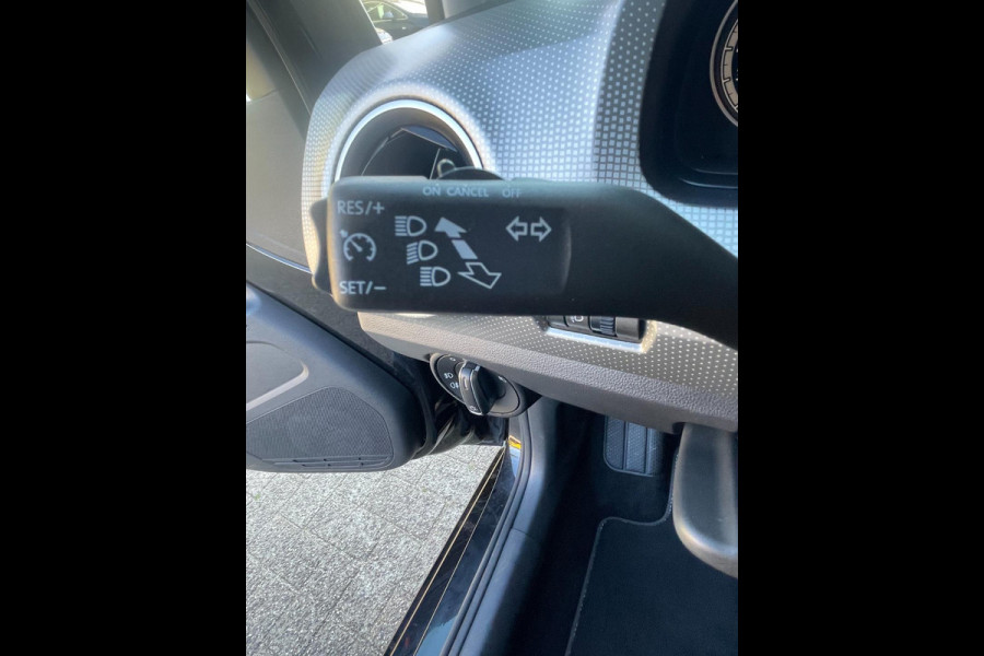 Volkswagen up! 1.0 BMT high up! | Org. Nederlandse auto.
