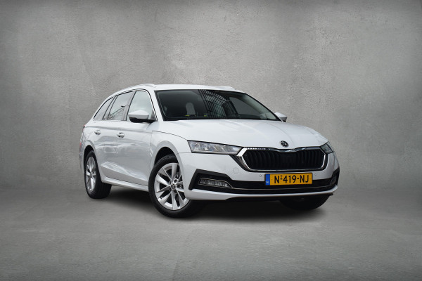 Škoda Octavia Combi 1.5 TSI First Edition | 150 PK | CarPlay | Virtual | Stoelverw.
