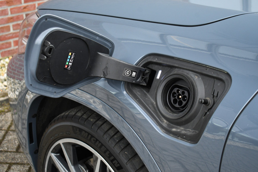 BMW X2 xDrive25e M-Sport Pano ACC HUD H/K El-zetels Camera