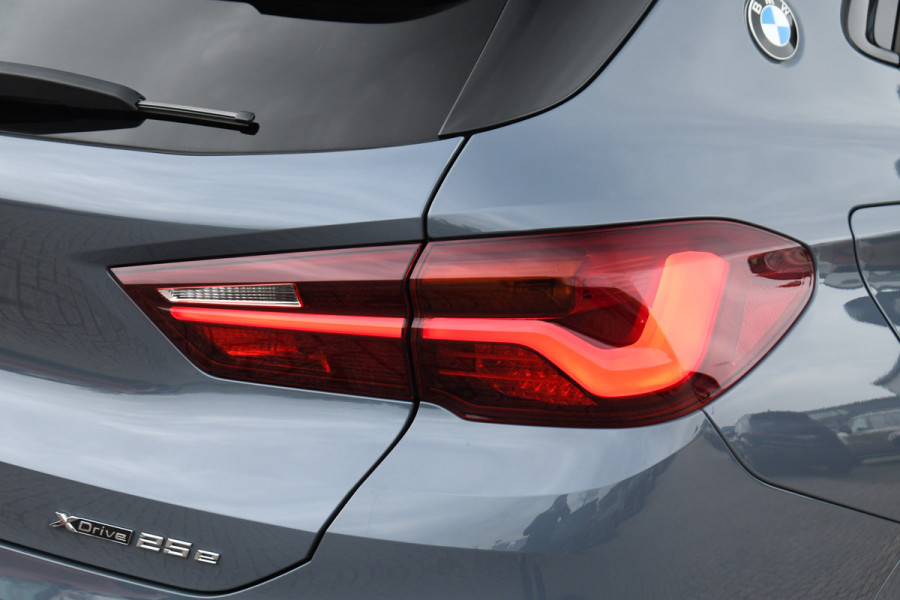 BMW X2 xDrive25e M-Sport Pano ACC HUD H/K El-zetels Camera