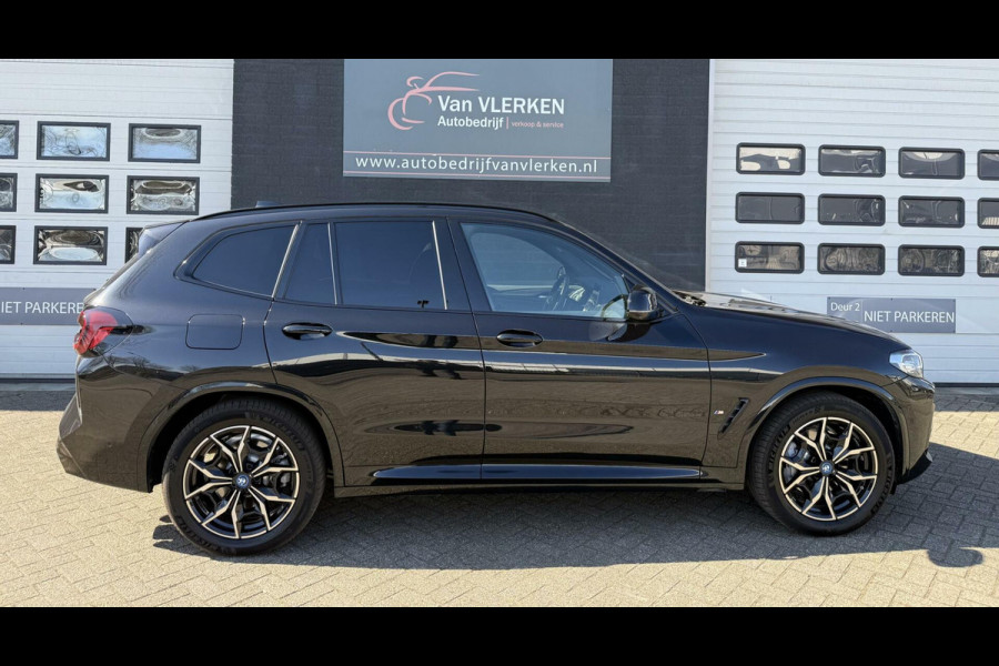 BMW X3 xDrive30e M-SPORT/ PANO /HEAD-UP / Memory