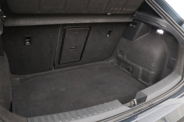 Seat Leon 1.5 eTSI FR Intense | Adaptive cruise | Carplay | Sportstoelen | Full LED | Navigatie | Climate control | Parkeerhulp | Dodehoek detectie
