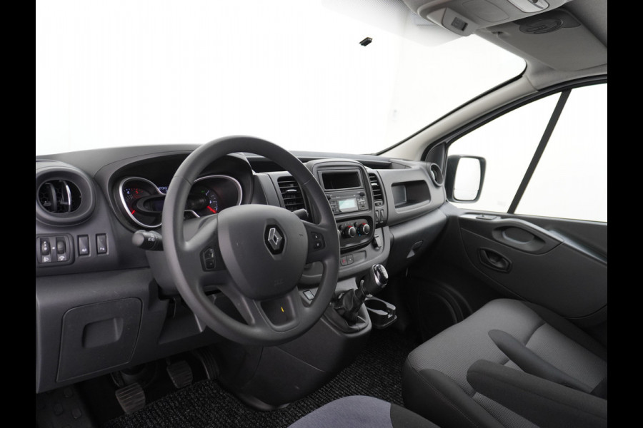 Renault Trafic 2.0DCI 120PK T29 L1H1 Comfort 3-Persoons Trekhaak 2X Schuifdeur Airco CruiseControl Bluetooth Wandbetimmering Vloerbekleding 1e Eigenaar EURO 6 CI