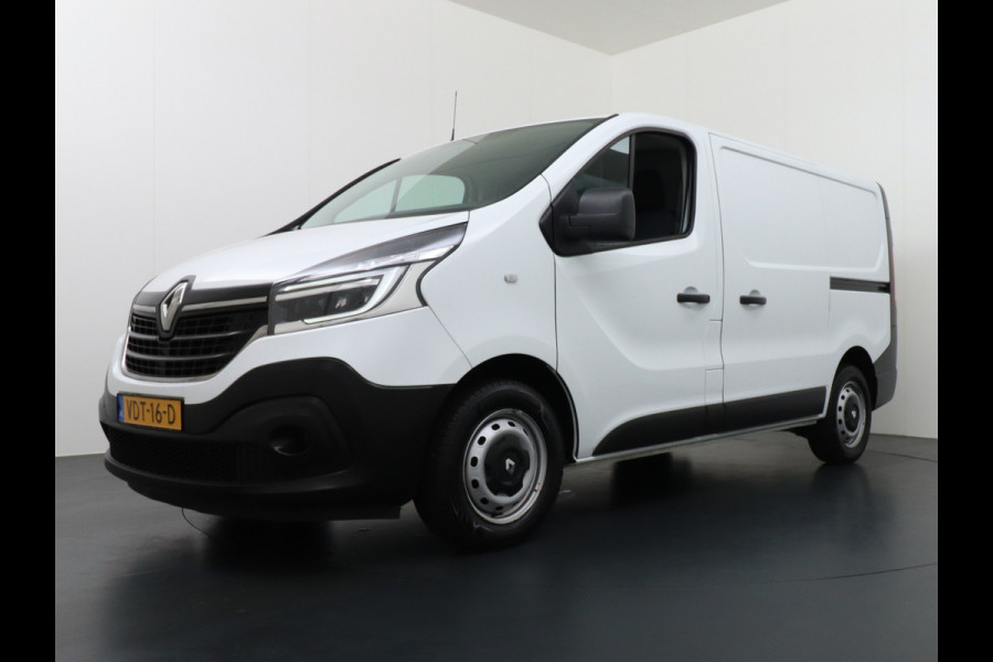 Renault Trafic 2.0DCI 120PK T29 L1H1 Comfort 3-Persoons Trekhaak 2X Schuifdeur Airco CruiseControl Bluetooth Wandbetimmering Vloerbekleding 1e Eigenaar EURO 6 CI