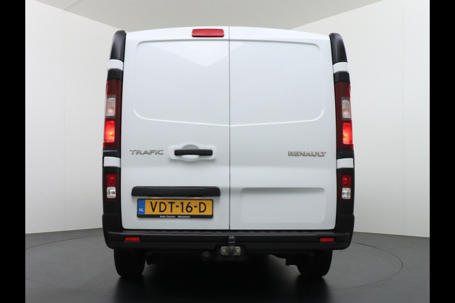 Renault Trafic 2.0DCI 120PK T29 L1H1 Comfort 3-Persoons Trekhaak 2X Schuifdeur Airco CruiseControl Bluetooth Wandbetimmering Vloerbekleding 1e Eigenaar EURO 6 CI