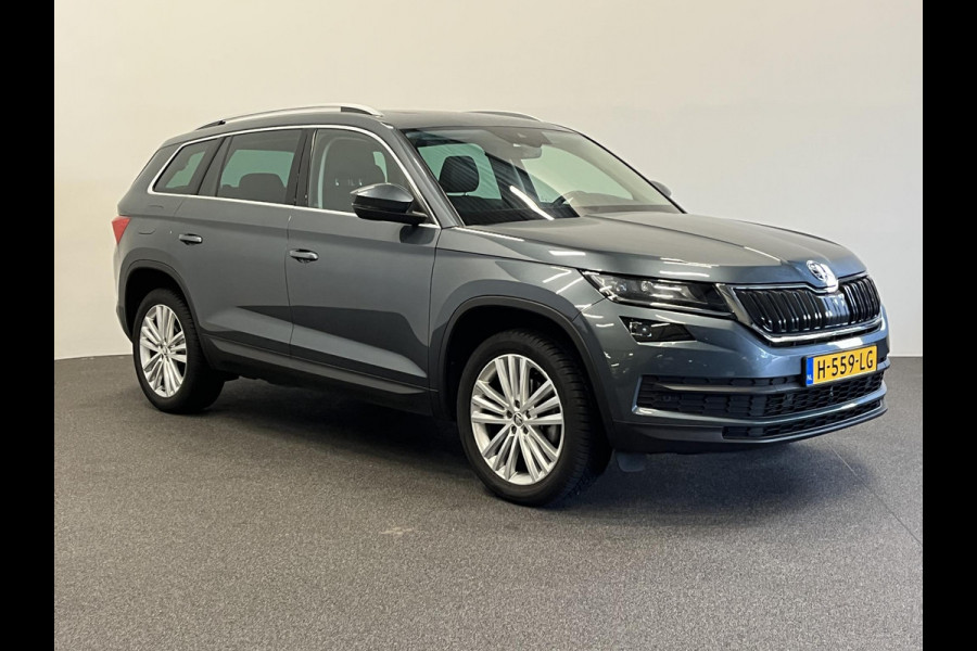 Škoda Kodiaq 1.5 TSI Business Edition 7p. Panoramadak Trekhaak Navigatie Carplay Adaptive Cruise Control Camera Parkeersensoren Blind Spot Assist Virtual Cockpit Stoelverwarming Climate Control
