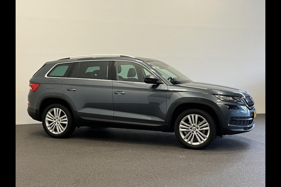 Škoda Kodiaq 1.5 TSI Business Edition 7p. Panoramadak Trekhaak Navigatie Carplay Adaptive Cruise Control Camera Parkeersensoren Blind Spot Assist Virtual Cockpit Stoelverwarming Climate Control