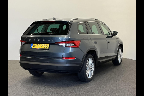 Škoda Kodiaq 1.5 TSI Business Edition 7p. Panoramadak Trekhaak Navigatie Carplay Adaptive Cruise Control Camera Parkeersensoren Blind Spot Assist Virtual Cockpit Stoelverwarming Climate Control