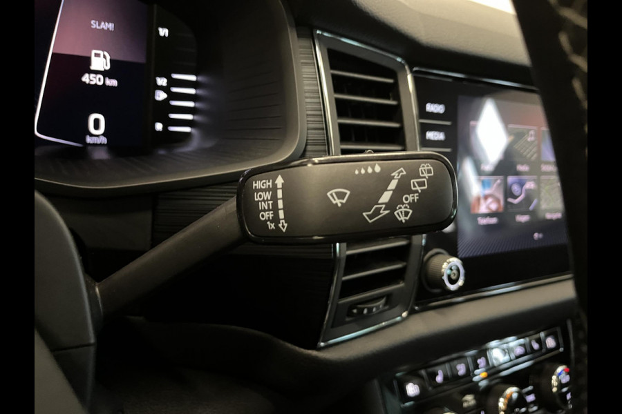 Škoda Kodiaq 1.5 TSI Business Edition 7p. Panoramadak Trekhaak Navigatie Carplay Adaptive Cruise Control Camera Parkeersensoren Blind Spot Assist Virtual Cockpit Stoelverwarming Climate Control
