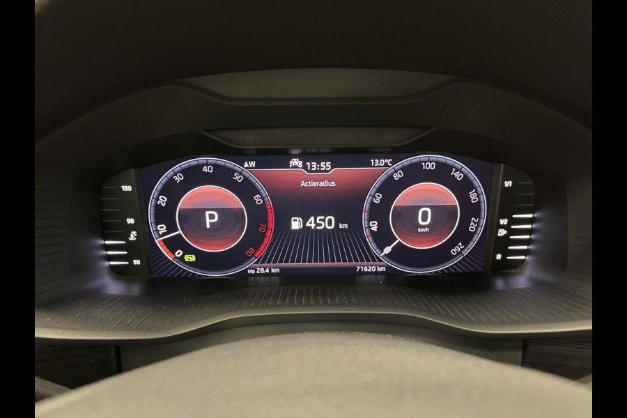 Škoda Kodiaq 1.5 TSI Business Edition 7p. Panoramadak Trekhaak Navigatie Carplay Adaptive Cruise Control Camera Parkeersensoren Blind Spot Assist Virtual Cockpit Stoelverwarming Climate Control