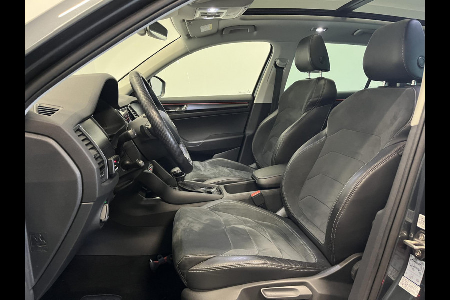 Škoda Kodiaq 1.5 TSI Business Edition 7p. Panoramadak Trekhaak Navigatie Carplay Adaptive Cruise Control Camera Parkeersensoren Blind Spot Assist Virtual Cockpit Stoelverwarming Climate Control