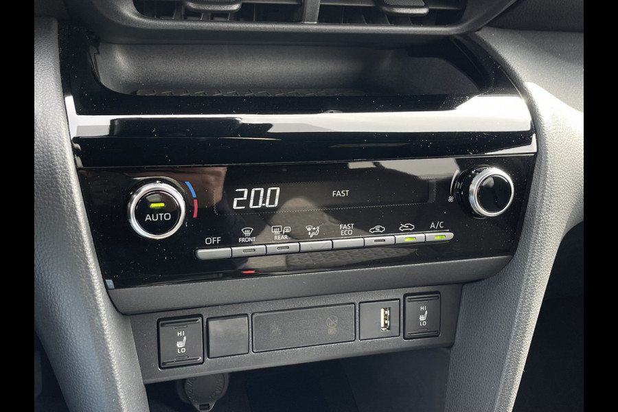 Toyota Yaris Cross 1.5 Hybrid Team D | CarPlay | Camera | ACC | LED | DAB+ | Keyless