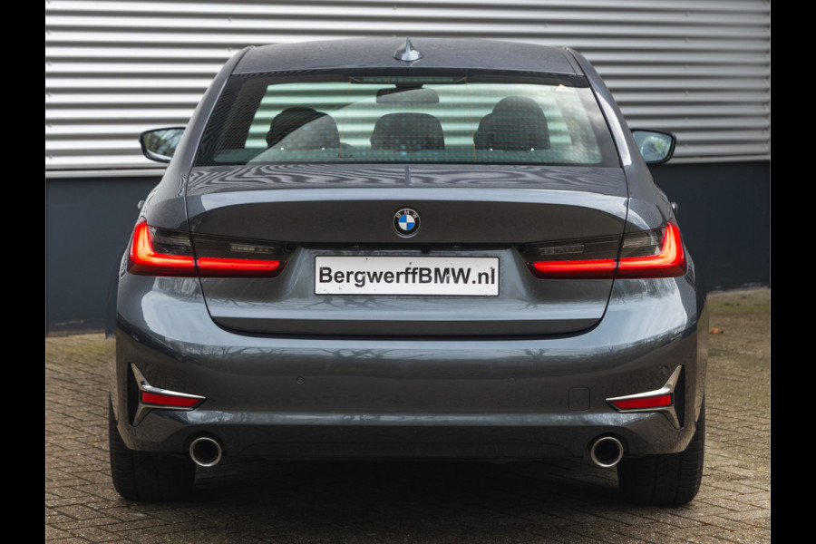BMW 3-serie 320i Luxury Line - High Executive - Sportstoelen - Stoelverwarming