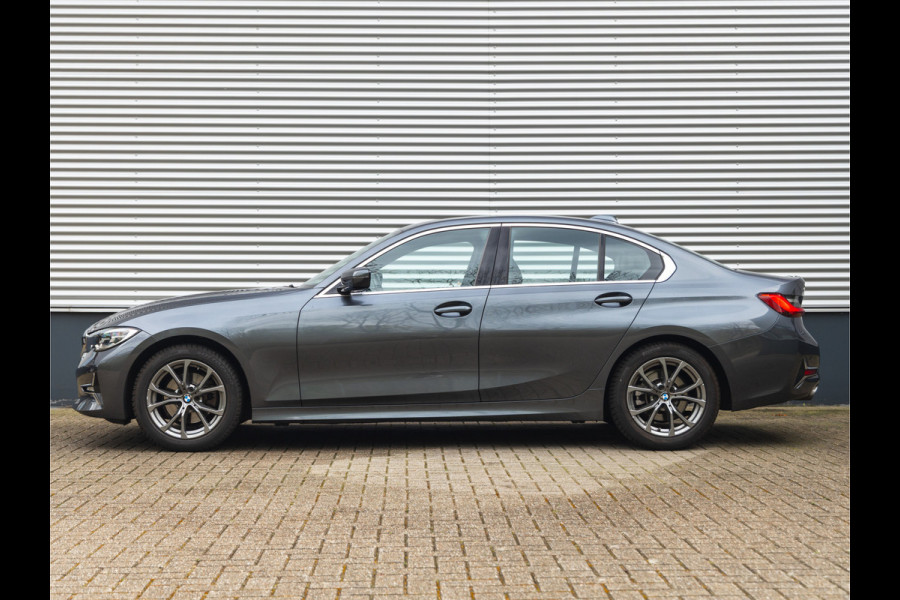 BMW 3-serie 320i Luxury Line - High Executive - Sportstoelen - Stoelverwarming