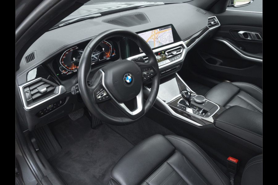 BMW 3-serie 320i Luxury Line - High Executive - Sportstoelen - Stoelverwarming