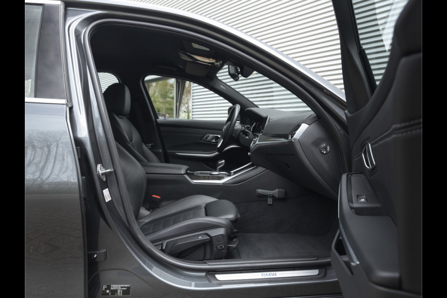 BMW 3-serie 320i Luxury Line - High Executive - Sportstoelen - Stoelverwarming