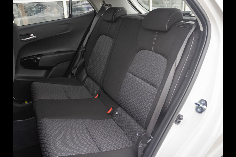 Kia Picanto 1.0 DPI DynamicLine l Direct leverbaar | MY25 | Navi | Airco | Cruise | Camera | Apple Carplay | Private Lease € 299,-