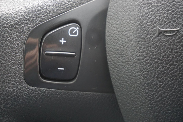 Renault Trafic 1.6 dCi 120PK T27 L1H1 Luxe/Metallic/3 Zits/ Trekhaak/Nette Bus.