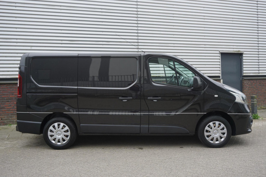 Renault Trafic 1.6 dCi 120PK T27 L1H1 Luxe/Metallic/3 Zits/ Trekhaak/Nette Bus.