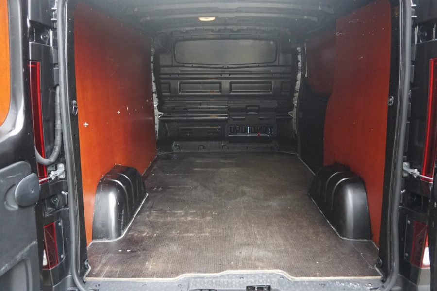 Renault Trafic 1.6 dCi 120PK T27 L1H1 Luxe/Metallic/3 Zits/ Trekhaak/Nette Bus.