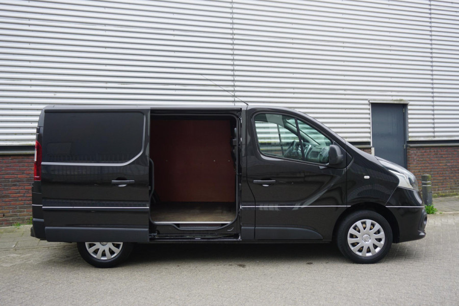 Renault Trafic 1.6 dCi 120PK T27 L1H1 Luxe/Metallic/3 Zits/ Trekhaak/Nette Bus.
