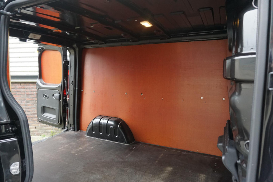 Renault Trafic 1.6 dCi 120PK T27 L1H1 Luxe/Metallic/3 Zits/ Trekhaak/Nette Bus.