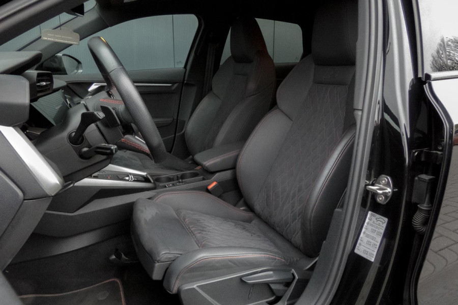 Audi A3 Sportback 40 TFSI e Advanced edition | S-LINE | RS SPORTSTOELEN | S3 DIFFUSER | ADAPTIVE CRUISE CONTROL