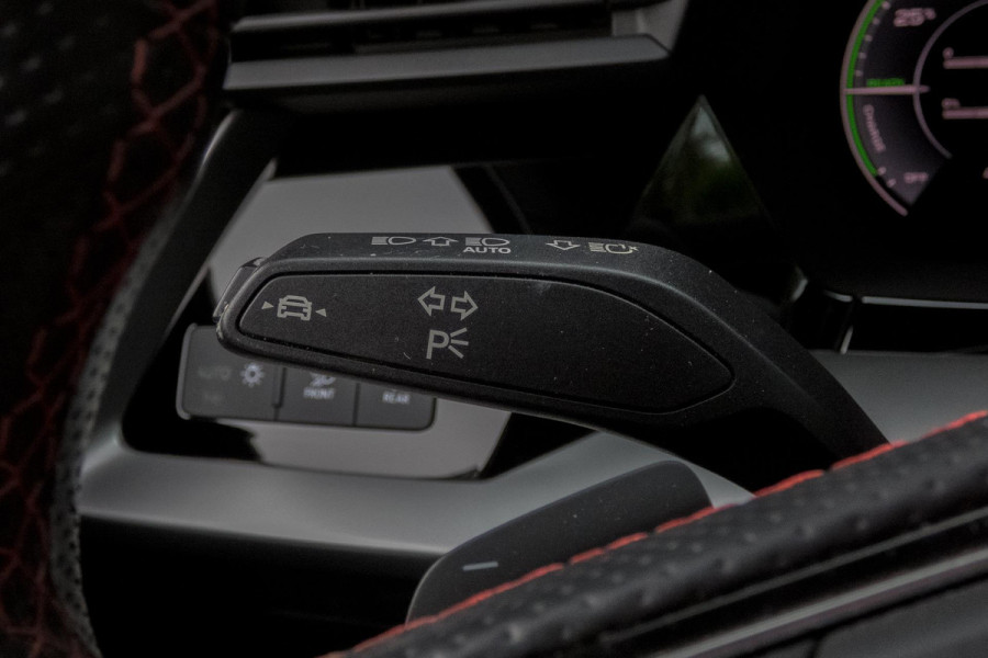 Audi A3 Sportback 40 TFSI e Advanced edition | S-LINE | RS SPORTSTOELEN | S3 DIFFUSER | ADAPTIVE CRUISE CONTROL