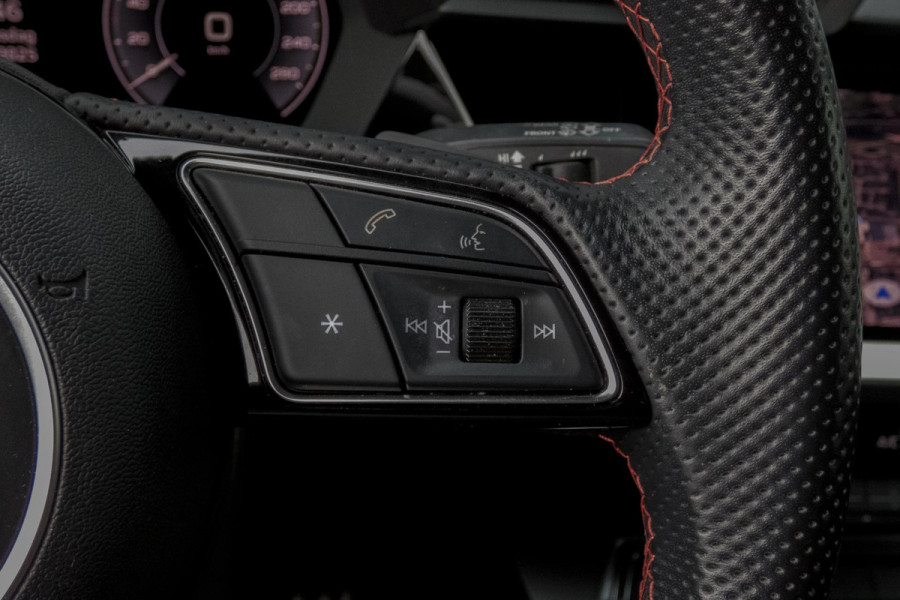 Audi A3 Sportback 40 TFSI e Advanced edition | S-LINE | RS SPORTSTOELEN | S3 DIFFUSER | ADAPTIVE CRUISE CONTROL
