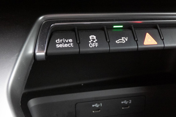 Audi A3 Sportback 40 TFSI e Advanced edition | S-LINE | RS SPORTSTOELEN | S3 DIFFUSER | ADAPTIVE CRUISE CONTROL