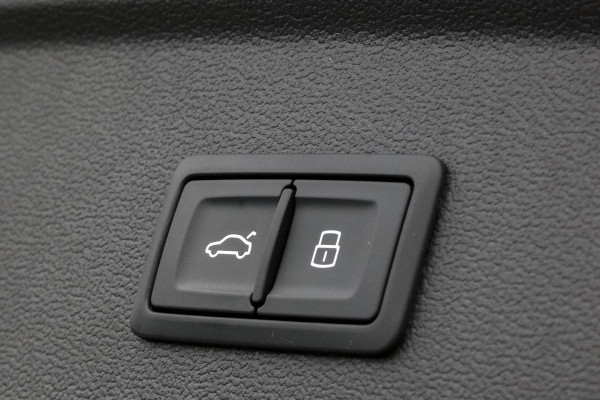 Audi A3 Sportback 40 TFSI e Advanced edition | S-LINE | RS SPORTSTOELEN | S3 DIFFUSER | ADAPTIVE CRUISE CONTROL