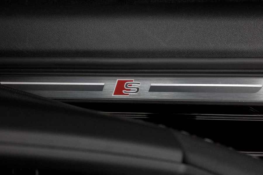 Audi A3 Sportback 40 TFSI e Advanced edition | S-LINE | RS SPORTSTOELEN | S3 DIFFUSER | ADAPTIVE CRUISE CONTROL